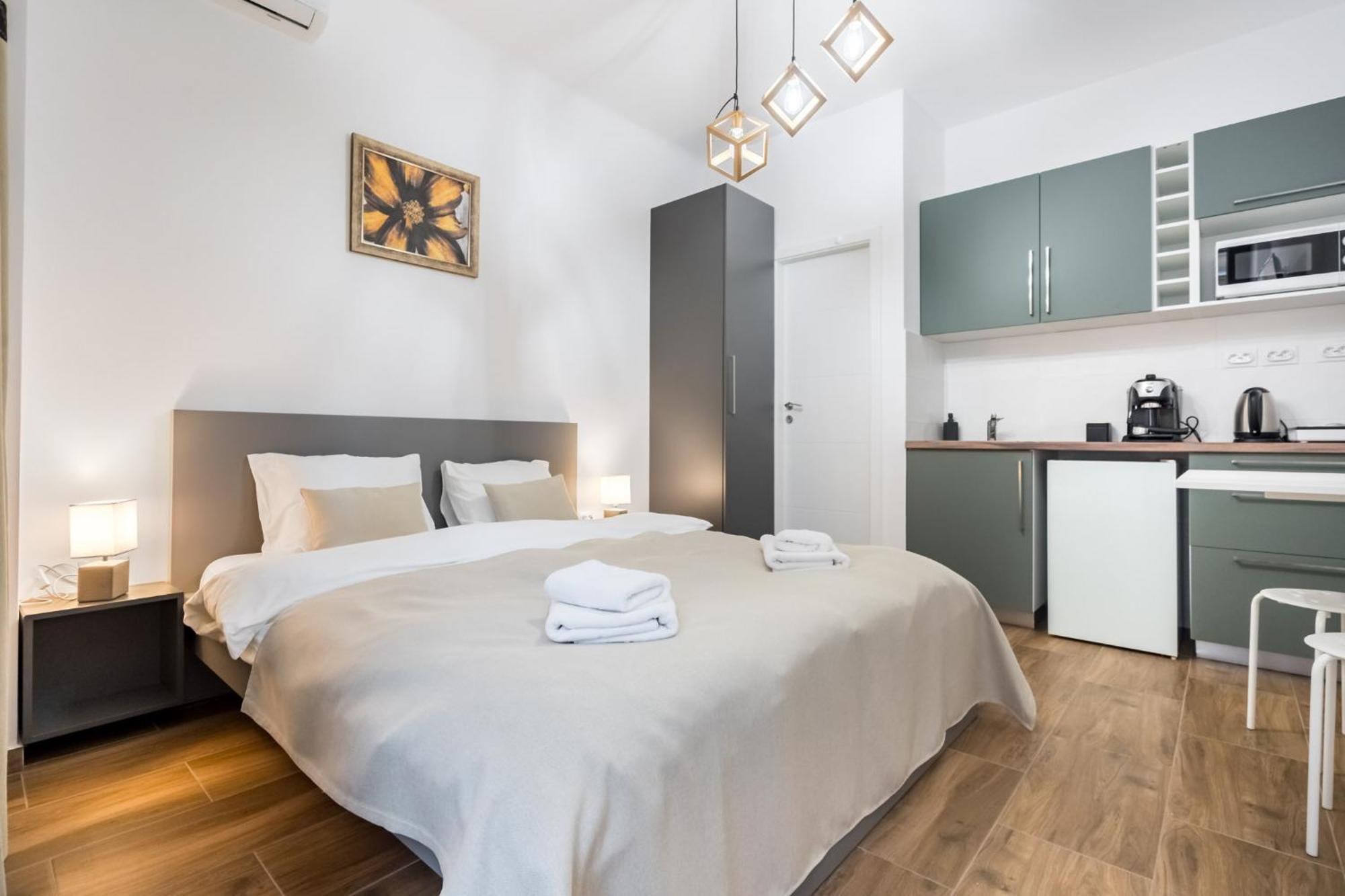 Urban Walls Apartments 5B 布加勒斯特 外观 照片